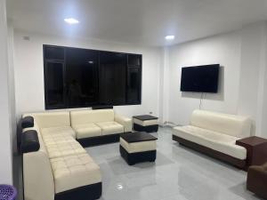 Thomas House