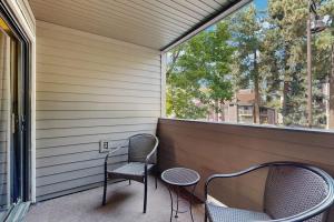 Explore the magic of Lake Tahoe and nearby Heavenly