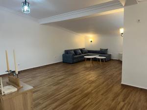 High standing f3 apartment