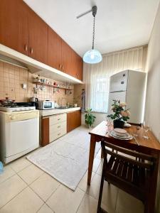 ANTALYA MERKEZ KALEİÇİ MUHTEŞEM TARİHİ KATTA OTANTİK daire