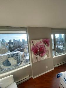 Private Room with Private Bathroom in West End, close to BC Place
