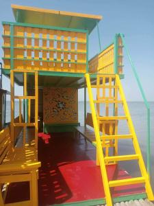 Destura floating Cottage little boracay CalatagaN Batangas