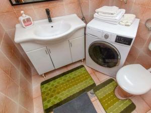 Apartments Alaga - B4 2