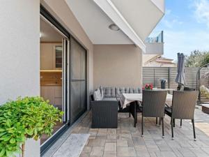 Apartment in Rogoznica with terrace