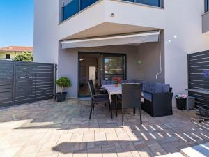 Apartment in Rogoznica with terrace