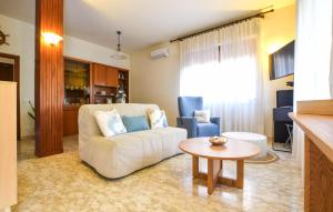 Nice Home In Forte Dei Marmi With Wifi