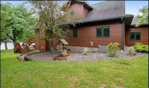 Dog Friendly Lakefront Escape Dock Fire pit game room