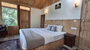Pinehill treehouse