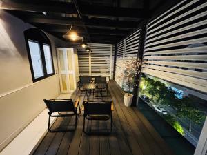 Sunrise Apartments