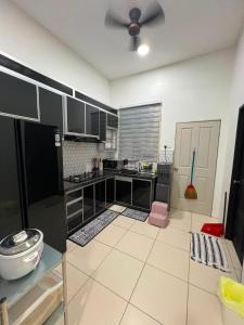 YM Homestay Ayer Hitam KDH