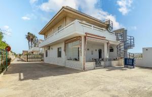 2 Bedroom Lovely Home In Santa Maria Del Focall