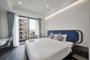 Hillside Gallery Phu Quoc Condotel