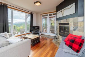 4BR Spa, Sauna, View, Billiards Lower Unit