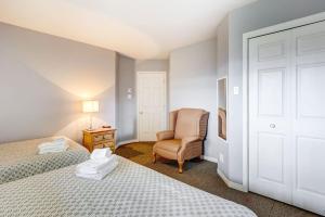 3BR2BA - Billiards, Spa, FP - Lower Unit