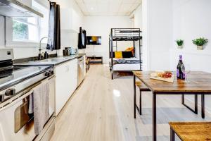 WOW - Loft 10min QC Stationnement gratuit rue
