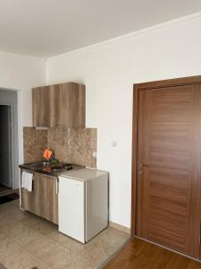 Arbequina apart