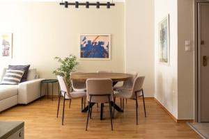 Spacious Stylish Luxurious Central