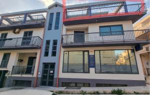 Nice Apartment In Donnalucata With House Sea View