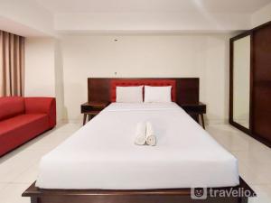 Brand New and Homey Studio at Mataram City Apartment By Travelio
