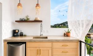 Sayulita Boutique Suites - Pool Access, Kitchen, Walk to Beach