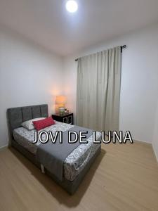 Jovi De Luna