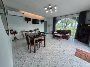 Numhom Resort