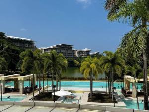 Cozy Comfy Pico De Loro 1BR Near Beach and Pool