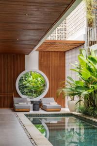 Villa Veronica | 3BR pool villa, walk to beach
