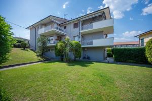 ApartmentsGarda - 42 Bardolino Living