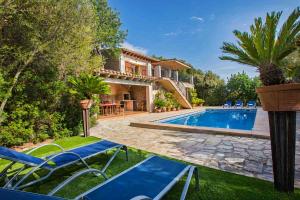 Charming Country House Es Puchet in Buger