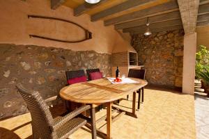 Charming Country House Es Puchet in Buger