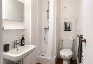 Paris 16, Lux Studio - Steps from metro 9!