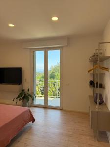 Appartamento gelso bianco, giardino sul mare