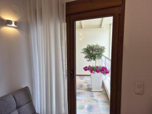AEOLLOS Luxury APRTS