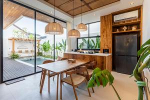 Villa Luna - Uluwatu by Yolla Hospitality