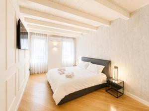 Prestigious & Elegant Suite