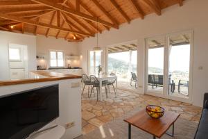 Philia-Modern Living with Panoramic Sea View