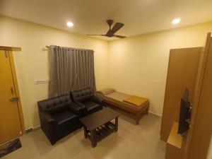 family friendly stay for 3 in manipal