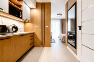 Apartament na Woli, nowe osiedle Jana Kazimierza 32, szybkie WI-FI, Parking