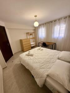 Appartement rénové au cœur de Juan-les-Pins, à 3 min de la plage