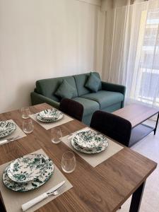 Appartement rénové au cœur de Juan-les-Pins, à 3 min de la plage