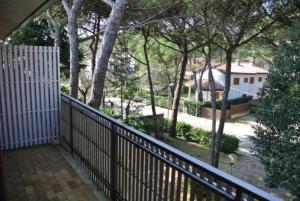 Peaceful apartment with terrace in a great area