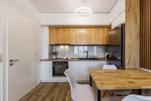 Adriatic Escape Apartment Steps from the Beach by PikHost