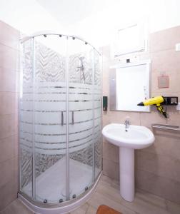 A7passi da - Pietra Leccese stanza in casa storica-Bagno privato - angolo cottura - ingresso semi-indipendente - wi-fi img6