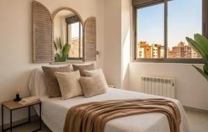 Ático Duplex nuevo con terraza Penthouse with Terrace con Aire Acondicionado Wifi Near parque Ribalta