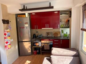 Flat with birdsongs & character!