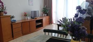 Riverbank Suites - River View Level 11, Sleeps 7