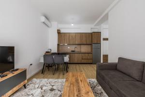 Central & Quiet Tirana Flat 1BR Apartment by PikHost