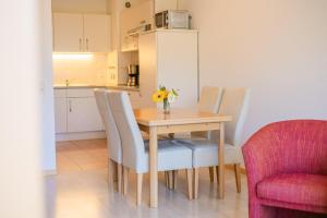 Ferienwohnpark Immenstaad am Bodensee Zwei-Zimmer-Apartment 51 08