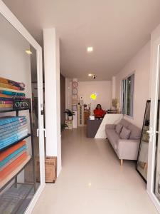 Kata Beachwalk Hotel and Bungalows